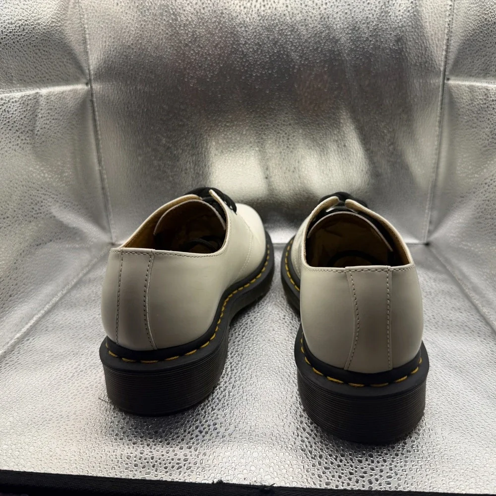 Size 8‎ Dr. Martens 1461 Smooth Patent Leather White Lace-Up Oxford Shoes